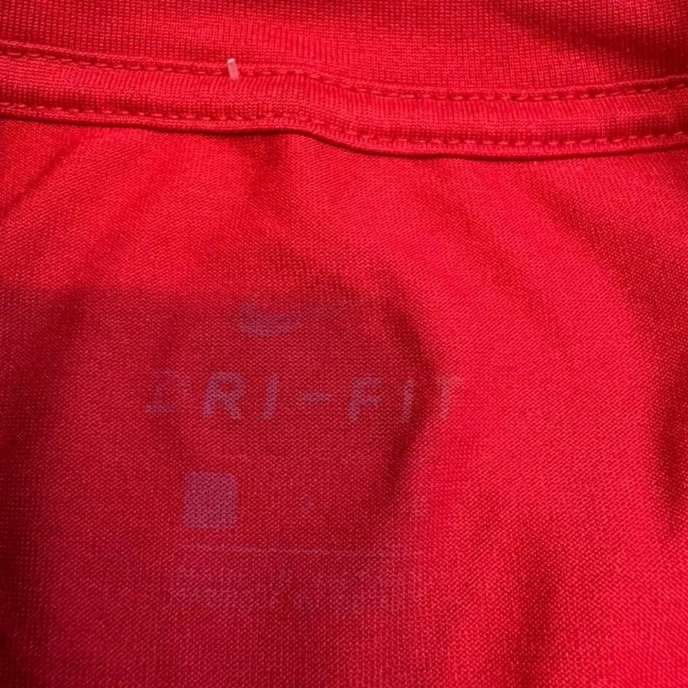 Nike red Boston Red Sox T-shirt athletic fabric‎ Men's size  Large